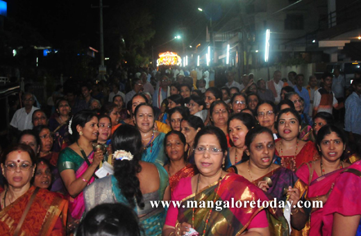 Gokarna Parthagali Mutt Swamiji holds Digvijaya Mahotsava